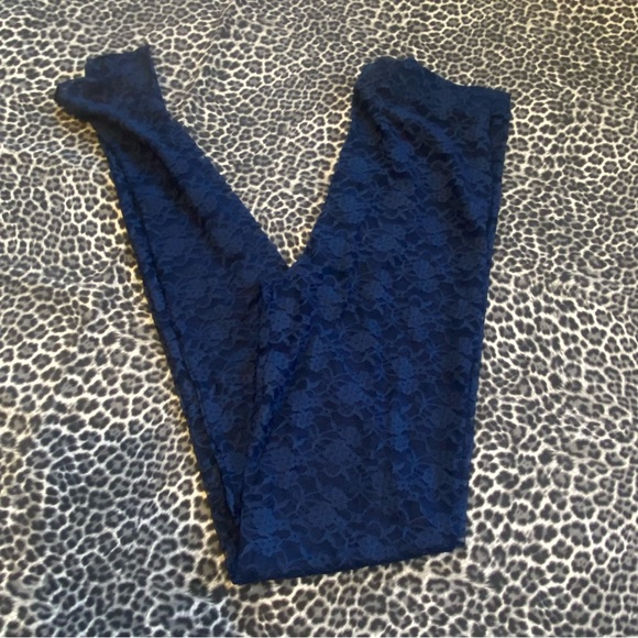 Free People Intimately Lacey Daze Floral Lace Footless Leggings Tights NWT S - Picture 8 of 11